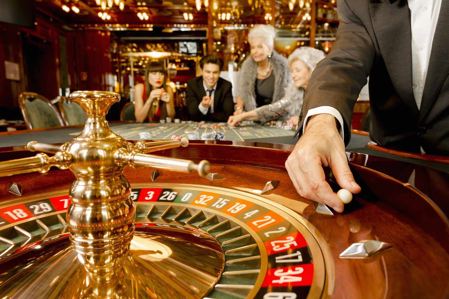 prediktor angka app showing live-dealer blackjack and roulette tables